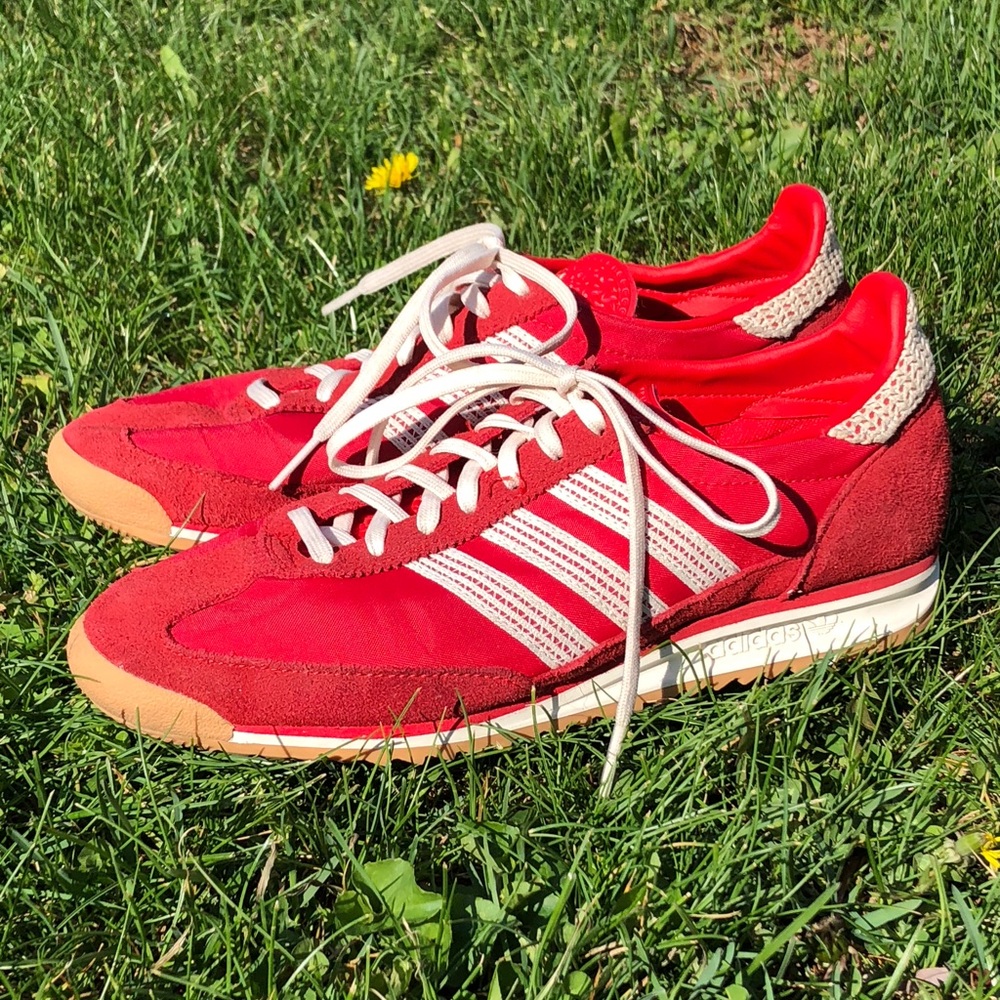 Adidas Size 6.5 - 70s Crocheted Detailing